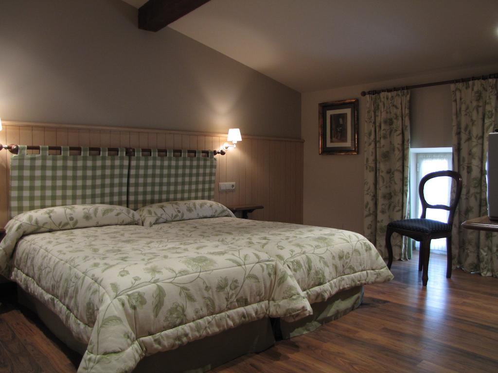 Hostal Beti-Jai Aoiz Bilik gambar