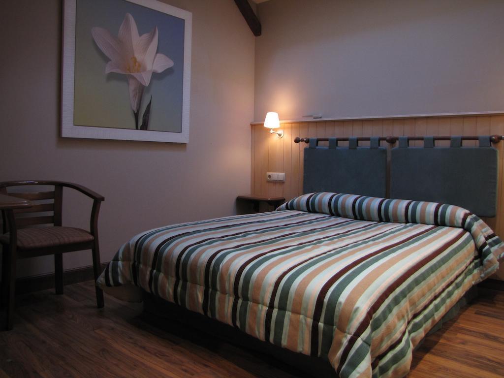 Hostal Beti-Jai Aoiz Bilik gambar